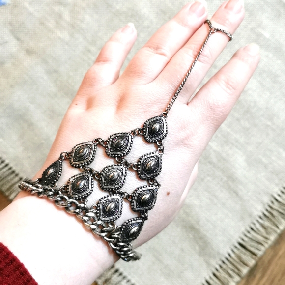 Hand jewelry NWTO - Picture 5 of 6